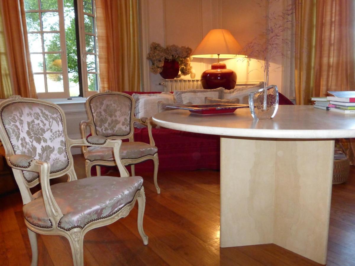 Bed and Breakfast Le Manoir Sur La Roche, 74, Impasse Du Manoir, 71520 Navour Sur Grosne D121 Clermain Exterior foto