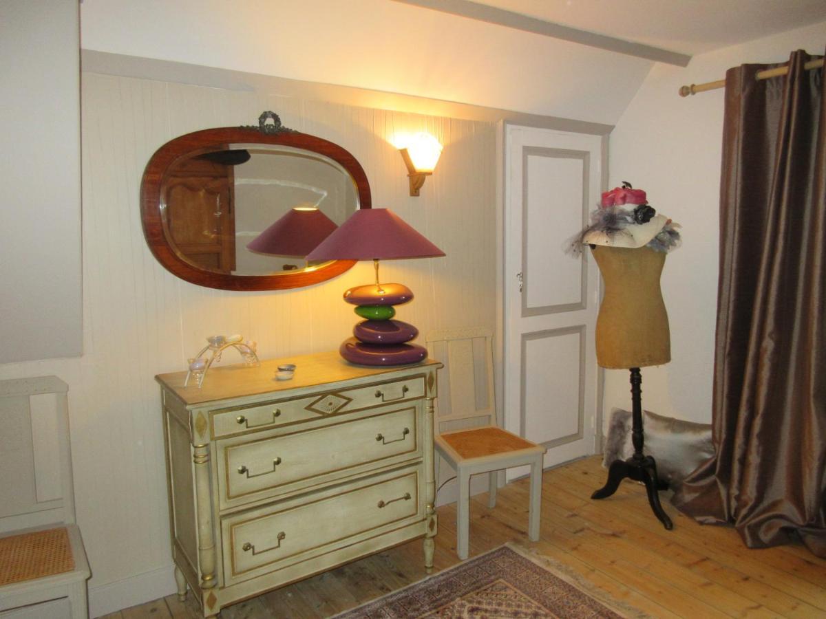 Bed and Breakfast Le Manoir Sur La Roche, 74, Impasse Du Manoir, 71520 Navour Sur Grosne D121 Clermain Exterior foto